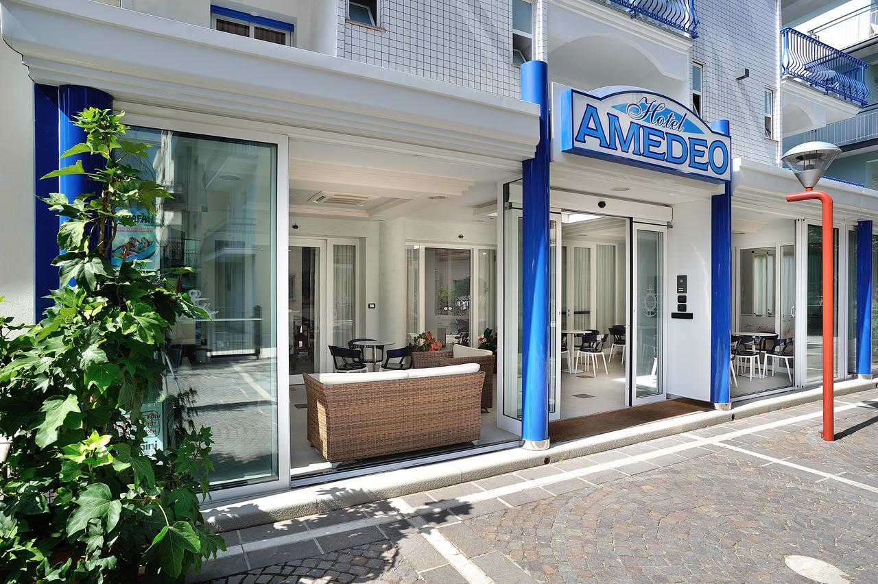 Hotel Amedeo Misano Adriatico Ngoại thất bức ảnh